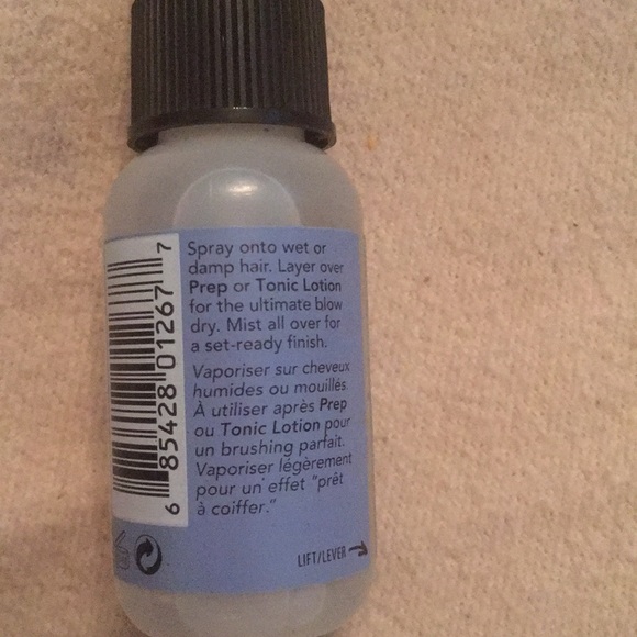 GWP Bumble and bumble 1oz thickening hairspray - Picture 3 of 3